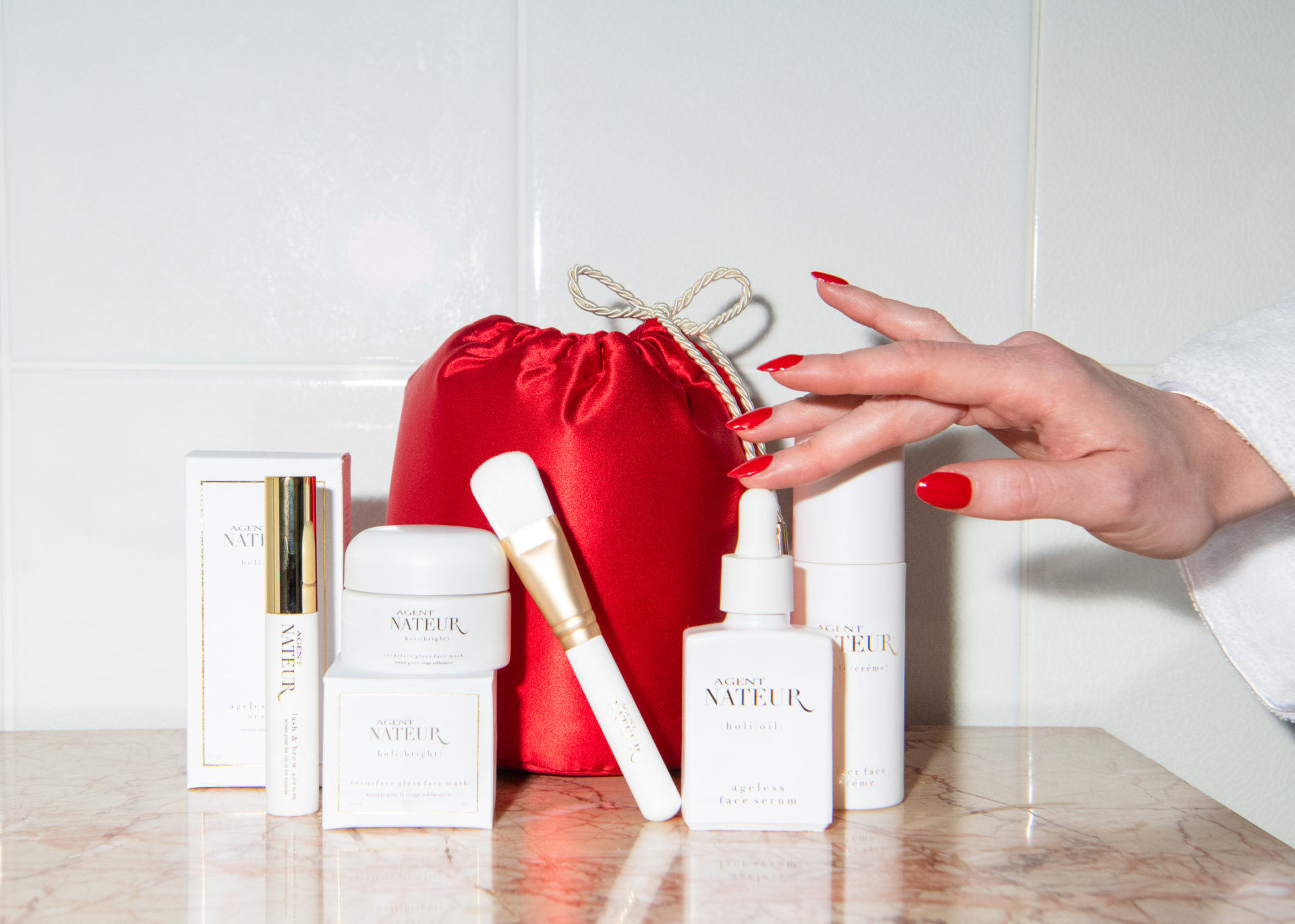 10 MustHave Holiday Beauty Gift Sets