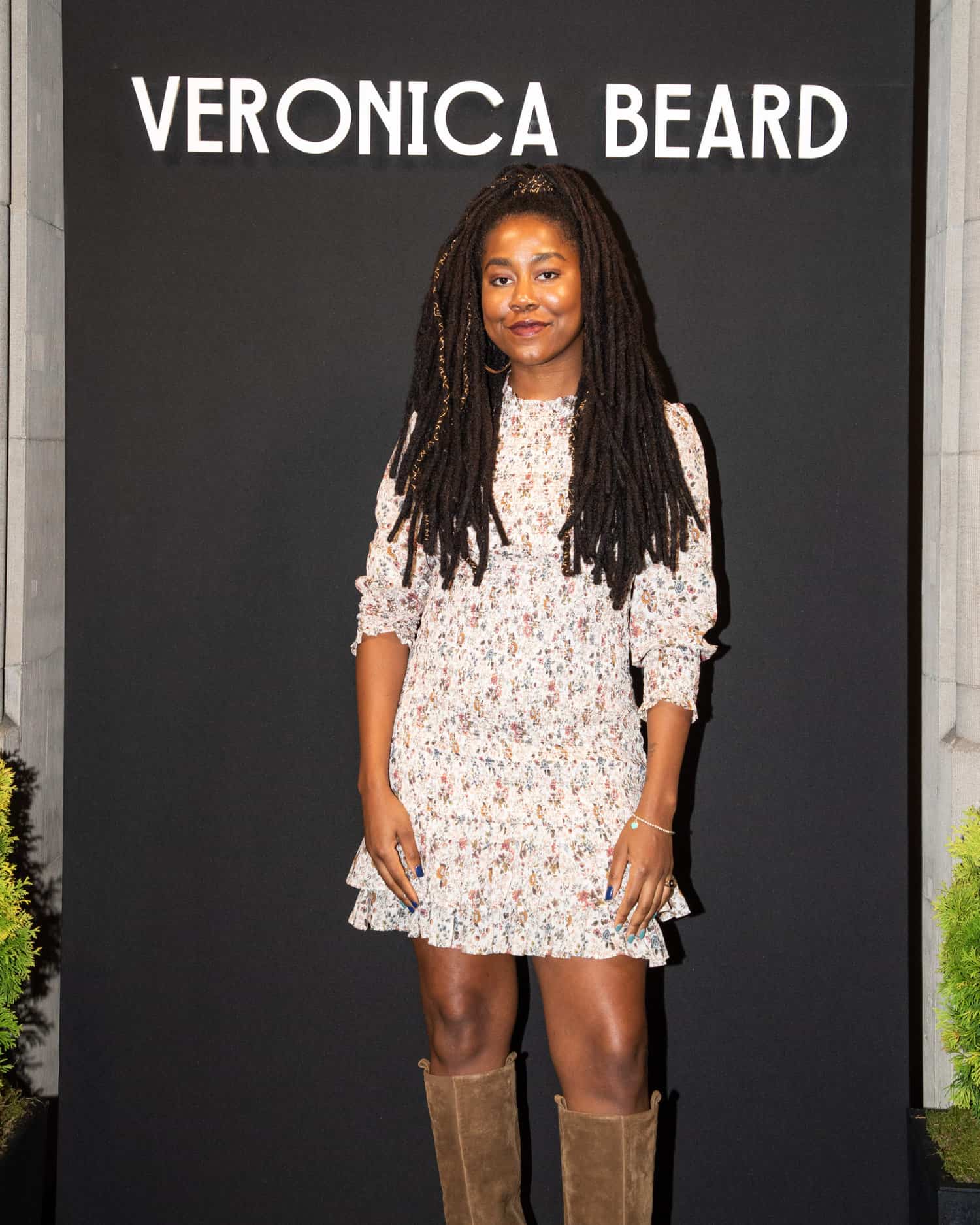 Mindy Kaling, Zoey Deutch, Lily Rabe, & More Help Veronica Beard Celebrate  New Fall Campaign - Daily Front Row