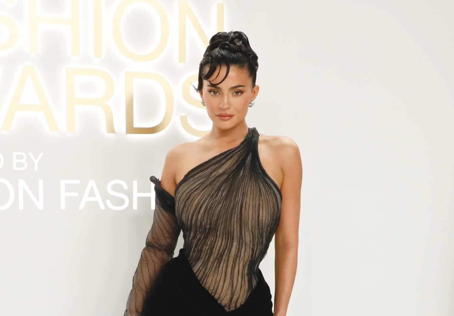 Kylie Jenner Launches New Luxury Brand, Inside The MAD Ball 2023, Glossier Gets The TV Treatment, Hill House Home x Wicked, And More!