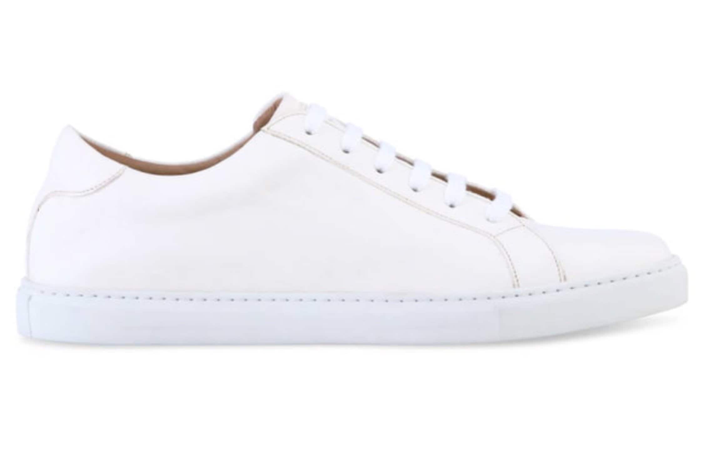 Father's Day, Father's Day gifts, gifts, gift guides, mens gifts, sneakers, mens sneakers, shoes, Ace Marks, travel sneakers, white sneakers