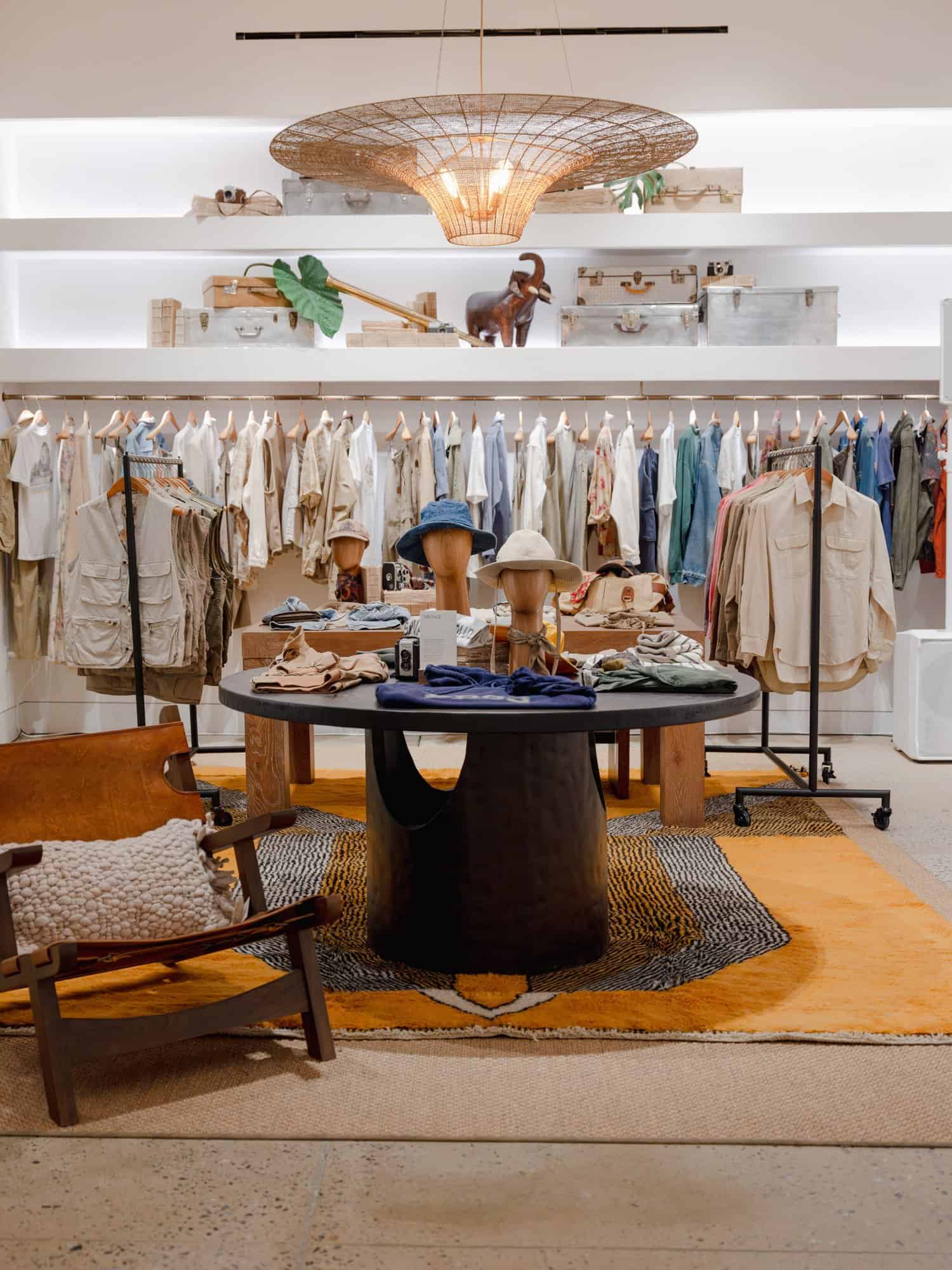 Banana Republic, stores, retail, Soho, shopping