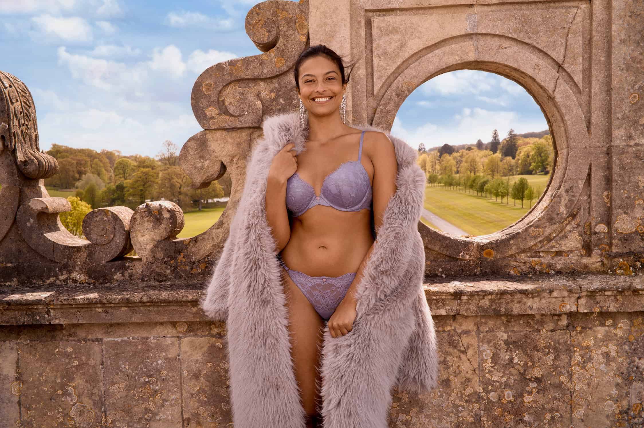 Victoria's Secret, Victoria's Secret Angels, models, campaigns, lingerie