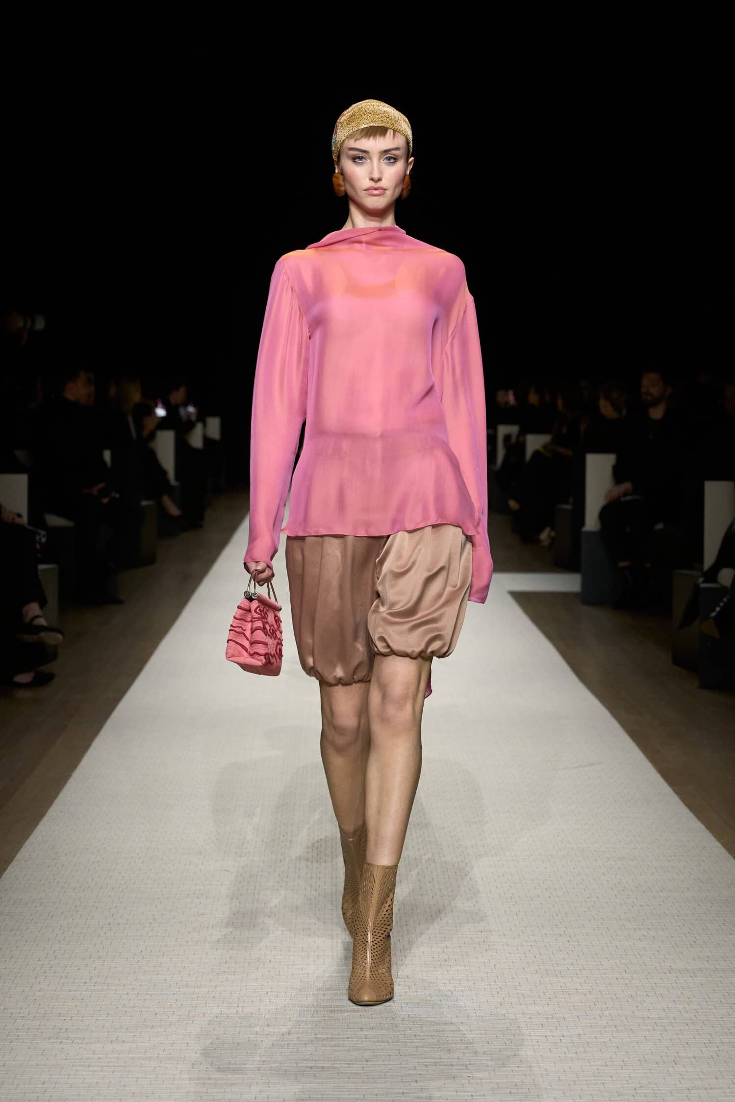 Giorgio Armani, Armani, fashion, fashion show, runway, Spring 2025