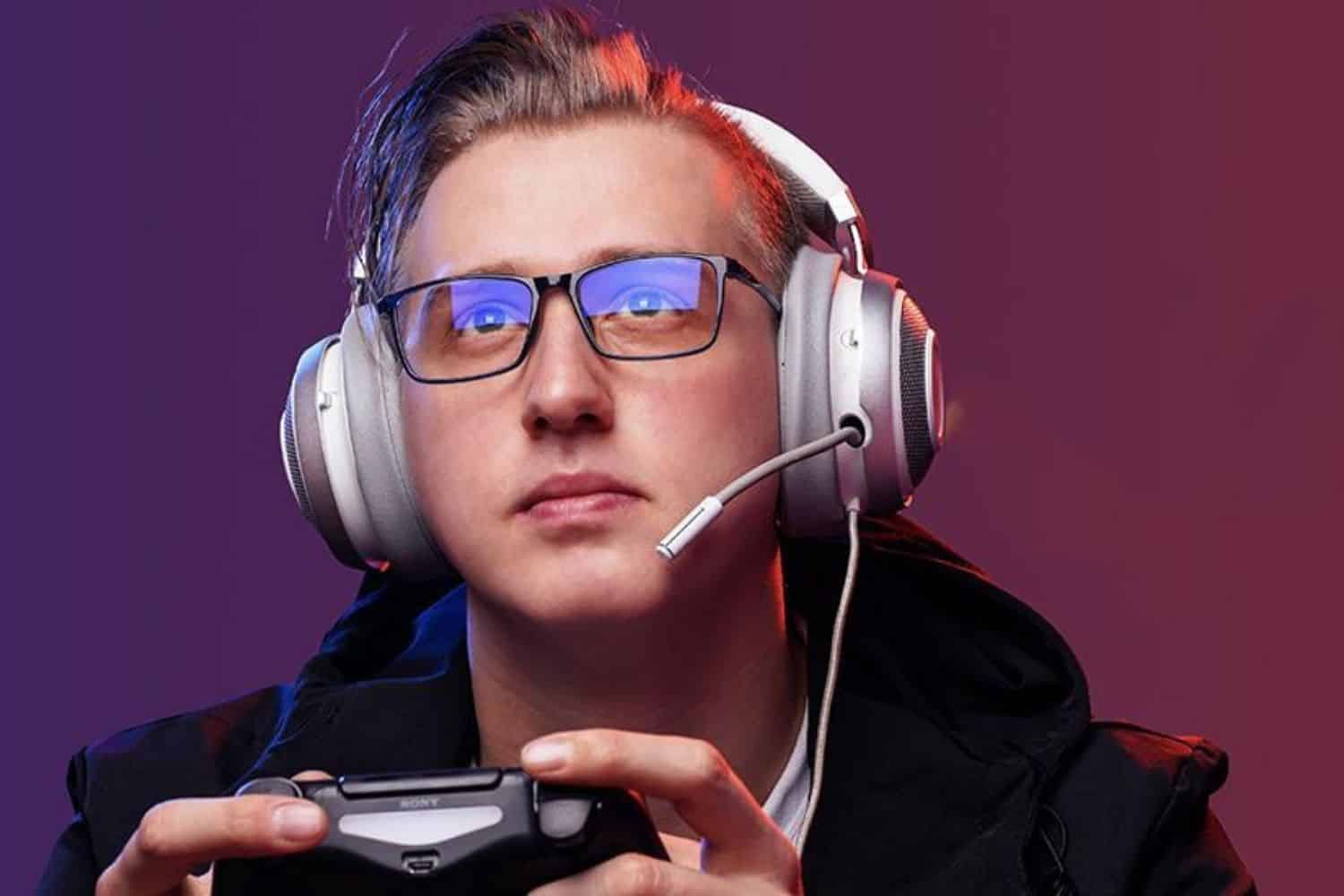 Trendy Prescription Glasses：How Firmoo Makes Style Meet Functional Lenses